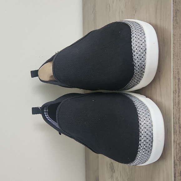 NEW Bob's by Skechers Black Flexpadrille Hi- Pleasant Harmony, Womens size 11 - Picture 4 of 13